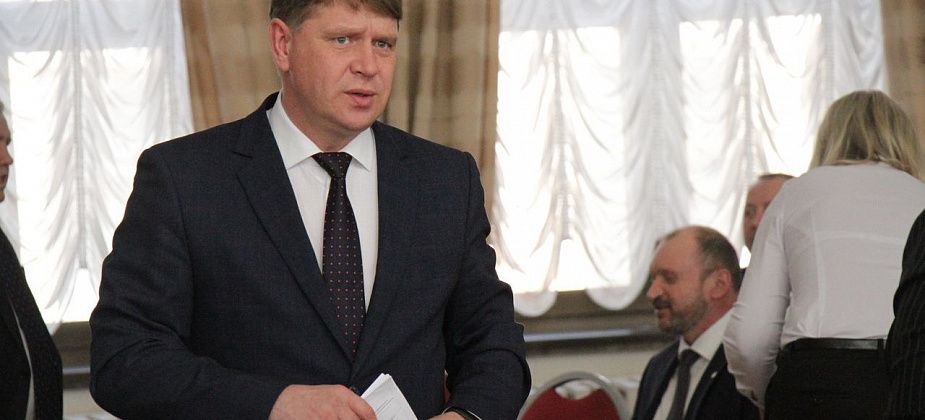 Ura.ru: управляющих округами накажут за низкий процент «ЕдРа». Под Преиным качается кресло?..