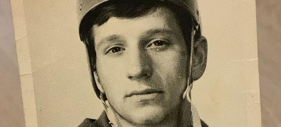 «Был настоящим фанатом и профессионалом своего дела». Скончался тренер по хоккею Анатолий Лежепеков