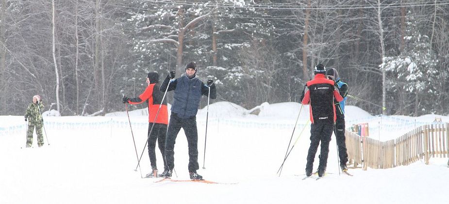 В Серове заработал прокат лыж на базе "Крутой лог". А что с прокатом коньков?