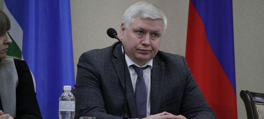 Прокуратура проверяет информацию об использовании замом главы Серова служебного авто в личных целях