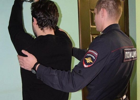 Полиция и ФСБ задержали предполагаемого заказчика и исполнителя покушения на убийство женщины