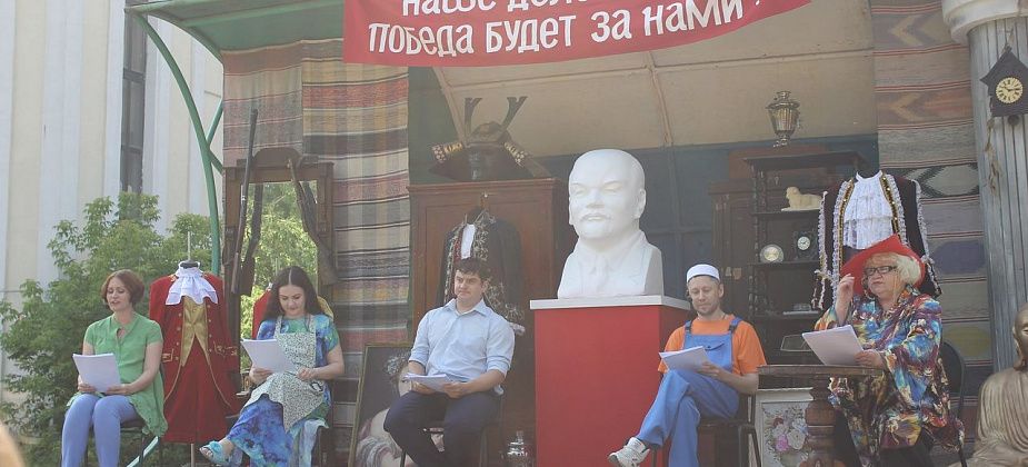 Серовский театр драмы проведет август на летней эстраде ДКМ