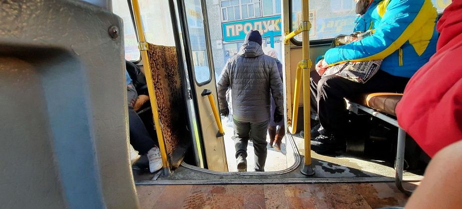 Госавтоинспекция проверяет работу автобусов в Серове, Сосьве и Гарях