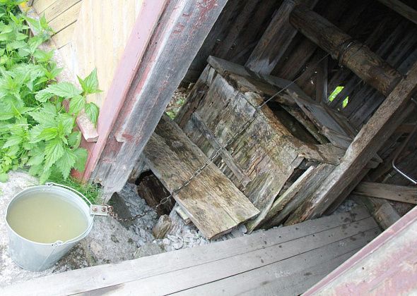 В Новой Сосьве отремонтируют провалившийся колодец