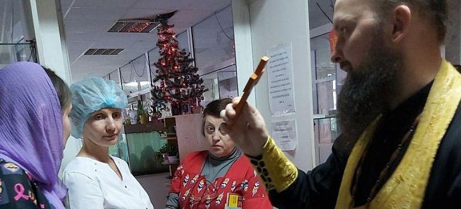 "Врачи помогают исцелять тело, молитвы – душу". В больнице Серова возобновляет работу молитвенная комната