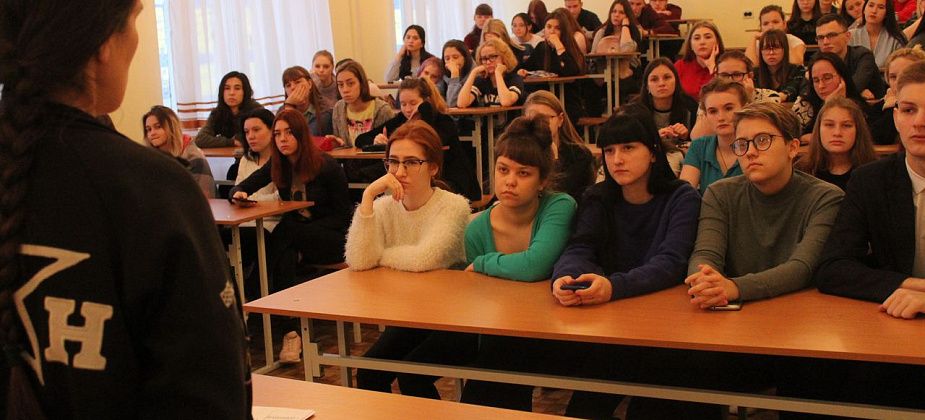 Полиция Серова продолжает проводить диалоги о финансовой безопасности