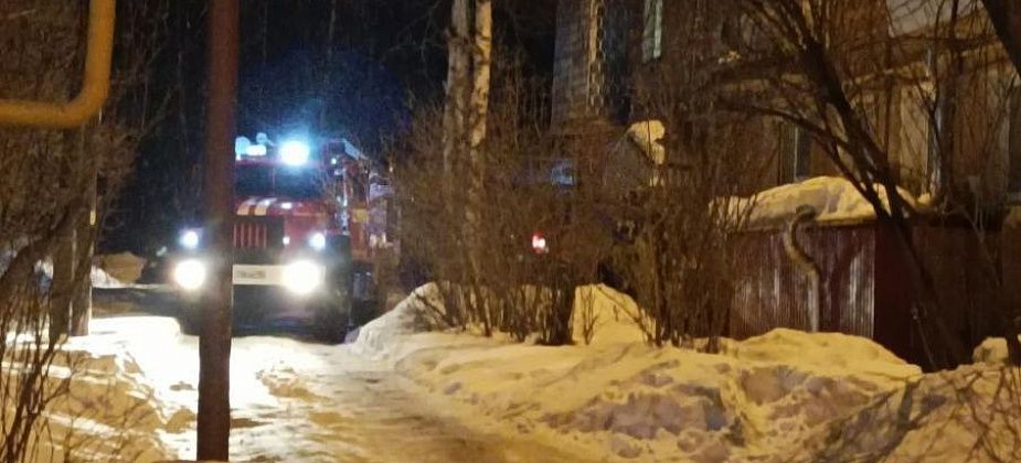 В Серове на пожаре пострадала 95-летняя женщина - получила отравление угарным газом
