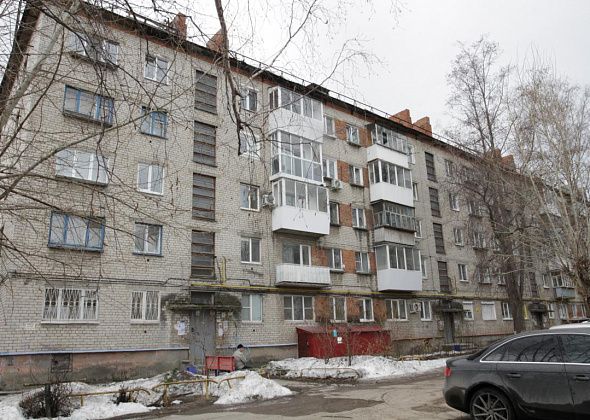 Власти Серова обследуют на предмет аварийности 5 домов, в том числе пятиэтажку в центре города