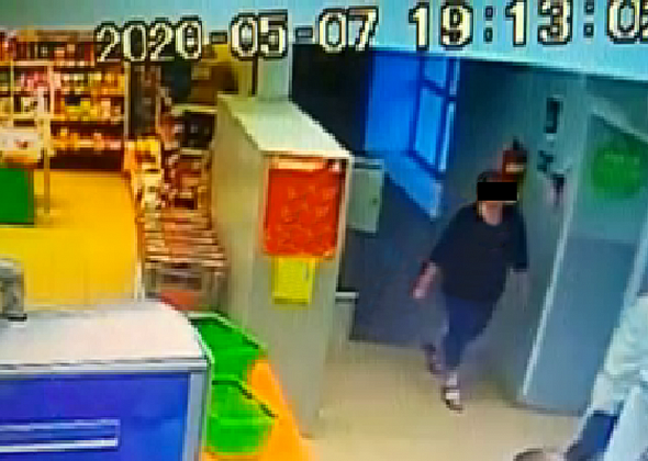 Серовчанку будут судить за мошенничество с кредитной картой, которую она нашла на улице