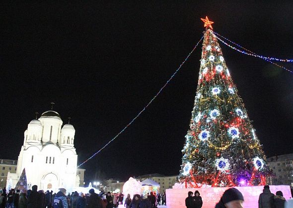 Мэрия Серова утвердила план новогодних и рождественских мероприятий из 318 пунктов