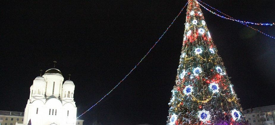 Мэрия Серова утвердила план новогодних и рождественских мероприятий из 318 пунктов