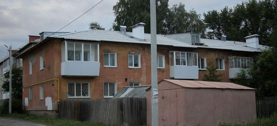 Из-за прохудившейся после капремонта кровли прокурор Серова подал в суд на Фонд капремонта