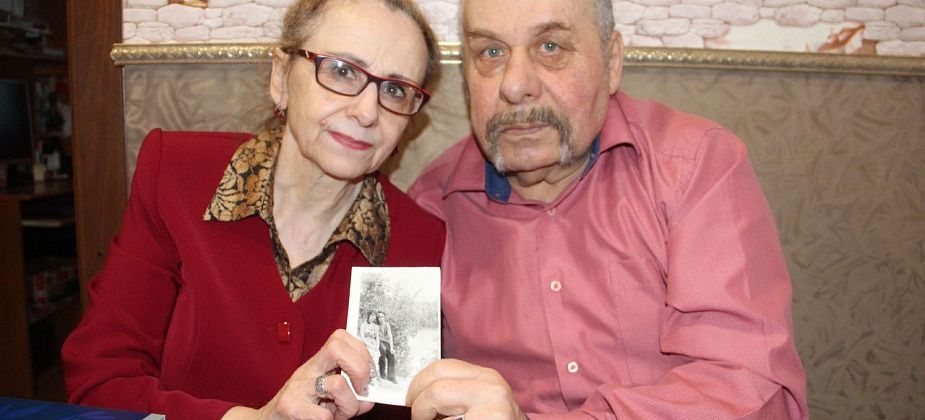 "Первым пойти на примирение". Супруги Атановы - о секрете долголетия семьи