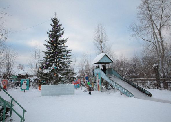 В серовских дворах и поселках пройдут новогодние елки