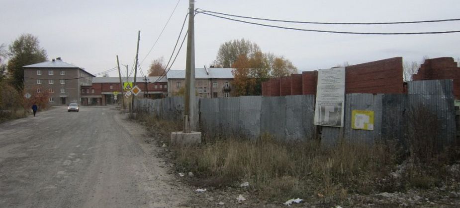 "Уральский зерновик" до 2036 года арендовал землю под недостроенным домом по улице Короленко в Серове