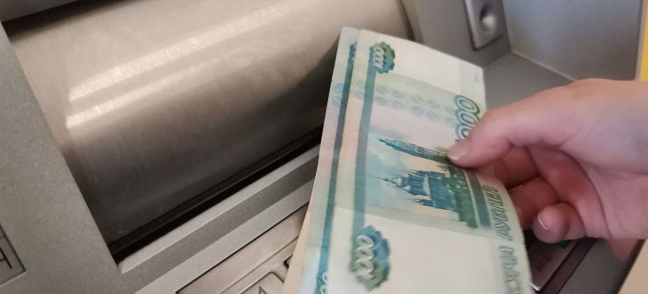 Серовская пенсионерка перевела неизвестным 196 тысяч рублей, хотя люди ее отговаривали