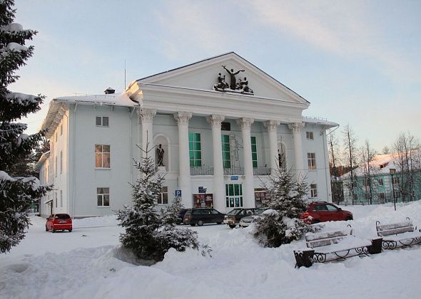 Серовчан приглашают сделать подарок Деду Морозу