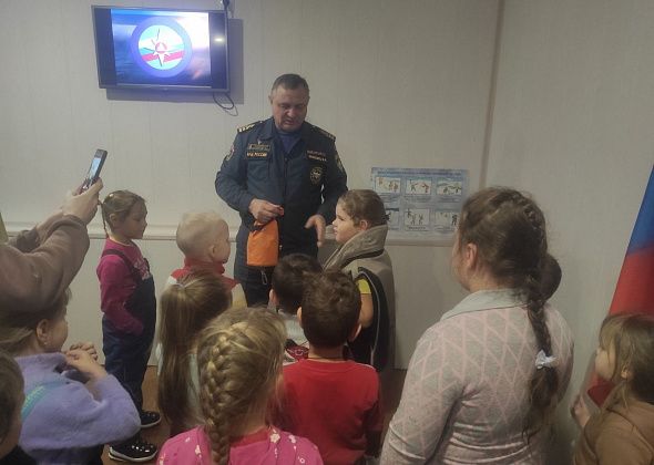 Детям - о пожарной безопасности! Детсадовцы из Красноярки побывали в гостях у пожарных