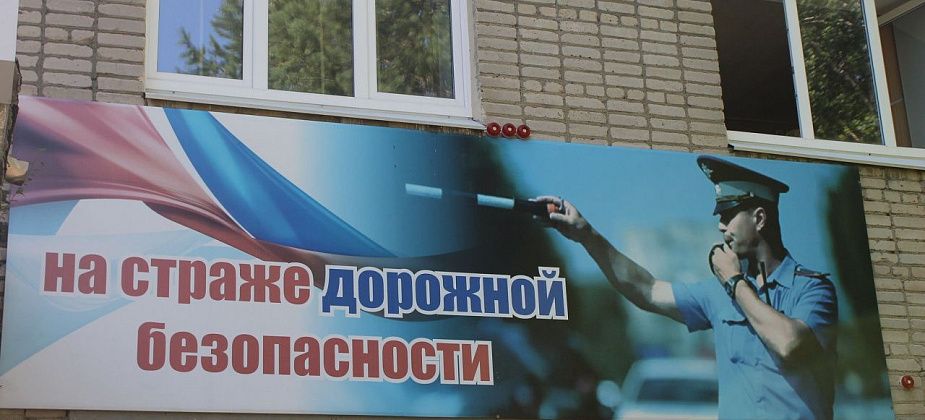 В Серове, Сосьве и Гарях началась "Безопасная дорога". Инспекторы несут службу на патрульных автомобилях без специальной раскраски