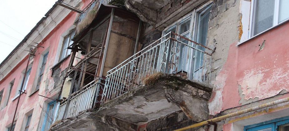 Из-за состояния двух серовских домов Следственный комитет возбудил уголовные дела о халатности