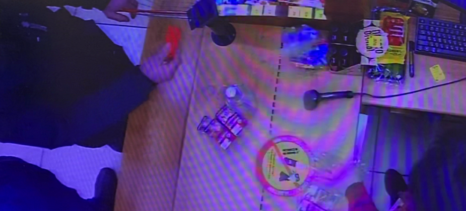 Серовчанка потеряла банковскую карту и уехала в отпуск. В это время ее деньгами пользовался мужчина