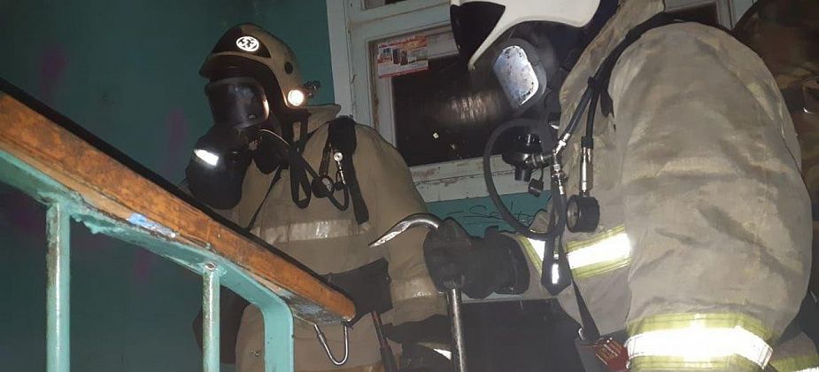 Ночью в Североуральске горел диван. Погибли мужчина и женщина