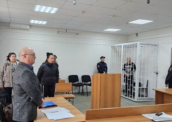 В Серове супругов признали виновными в разбое. Они пришли к знакомой с молотком на перевес