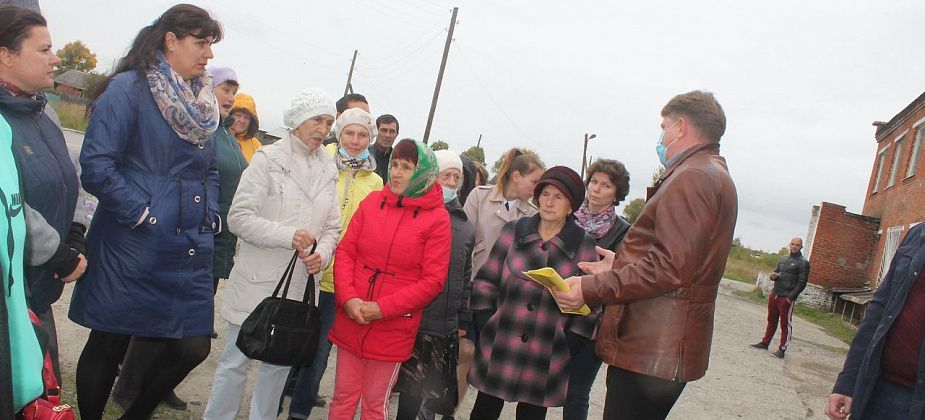 Везут пациента в больницу, привозят - в морг. Сотрудники Скорой помощи Восточного рассказывают о проблемах, связанных с больницей