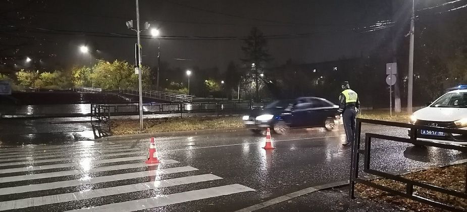 В Серове на пешеходном переходе сбили девушку-подростка