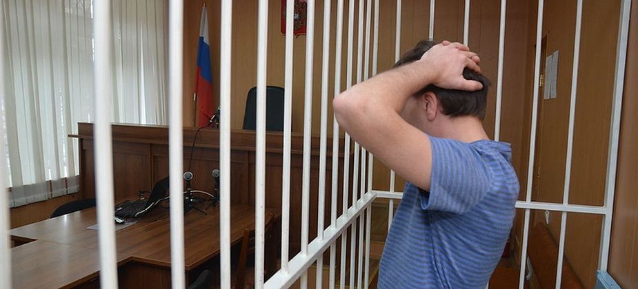 Не удержался от соблазна. Во время ремонта из банкомата украли 20 000 рублей