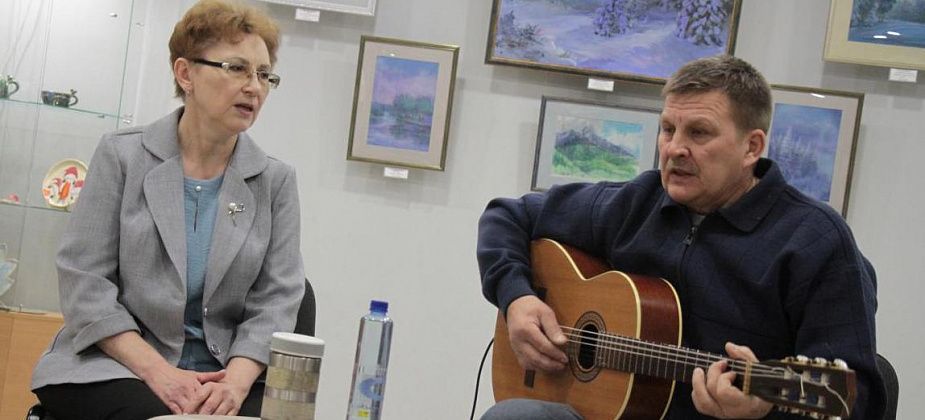 Под знаком студенчества. Семейный дуэт Натальи и Андрея Беляевых провел квартирник в музее