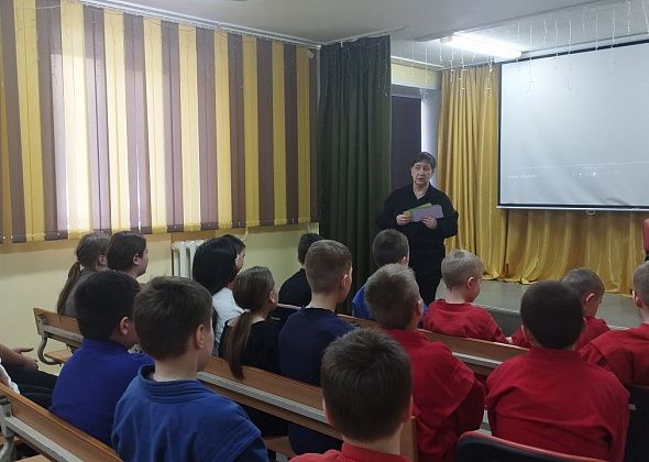 Полиция Серова провела ряд встреч со школьниками — говорили о мошенниках