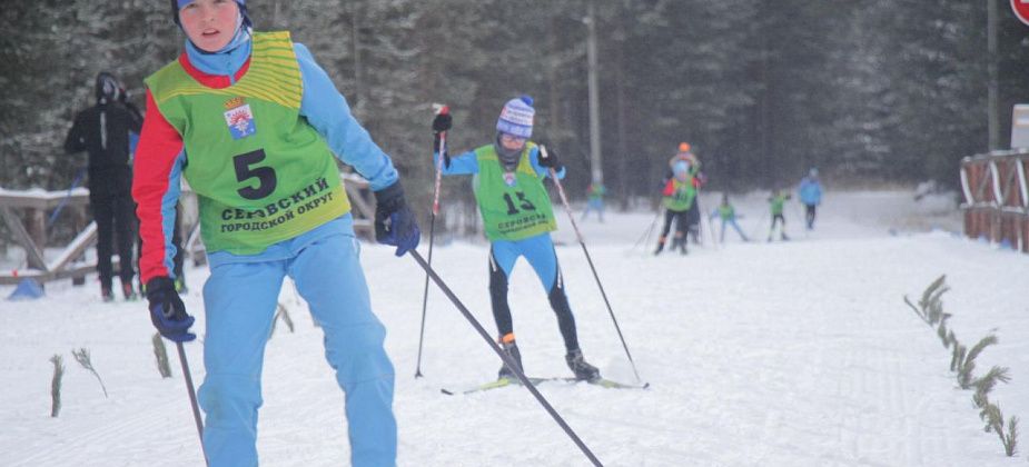 В Серове прошло состязание по скиатлону памяти Геннадия Морозова
