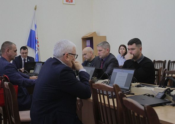 Стал известен график приема депутатами Думы Серова на февраль