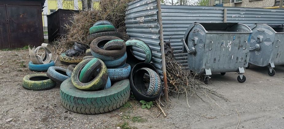 С контейнерных площадок Серова на утилизацию вывезли 60 тонн автомобильных шин. За счет бюджета