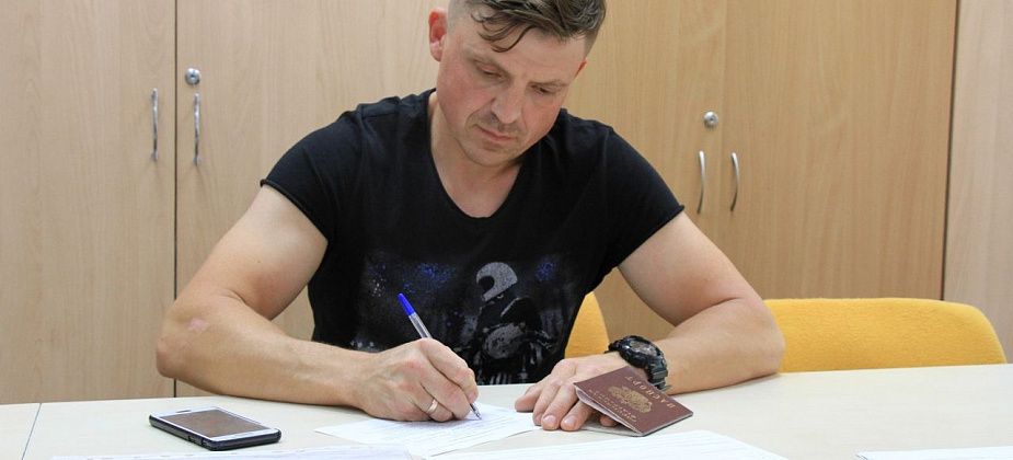 "Надоело на это смотреть и терпеть". Серовчане подписываются за возврат прямых выборов мэров