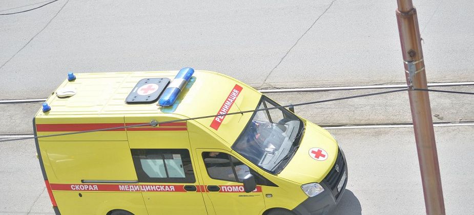 Иномарка опрокинулась возле Серова, есть пострадавший