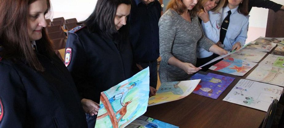 Полиция Серова подвела итоги конкурса детского рисунка
