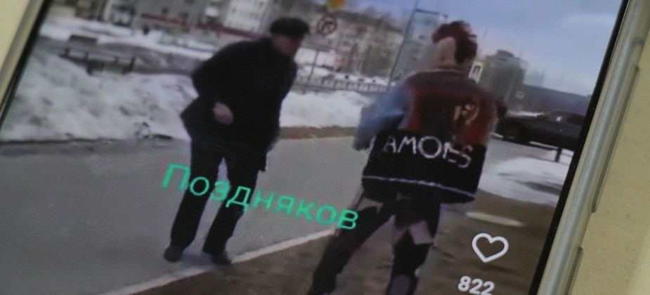 В Серове произошла драка с участием неформала. Полиция устанавливает участников конфликта
