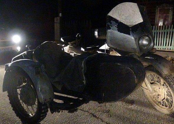 Пьяный бесправник на мотоцикле сбил девушку-подростка в Восточном. Она позже умерла в больнице