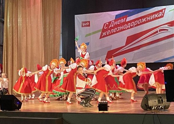 День железнодорожника в Серове отметят концертом, выставкой плодов и цветов, и эстафетой “Жаркое лето”