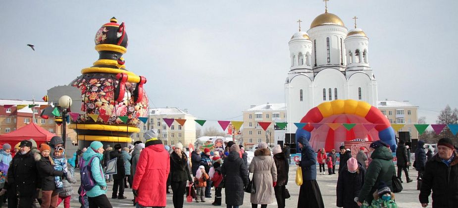 ДКМ Серова купил декоративные и надувные конструкции для проведения Масленицы и других праздников