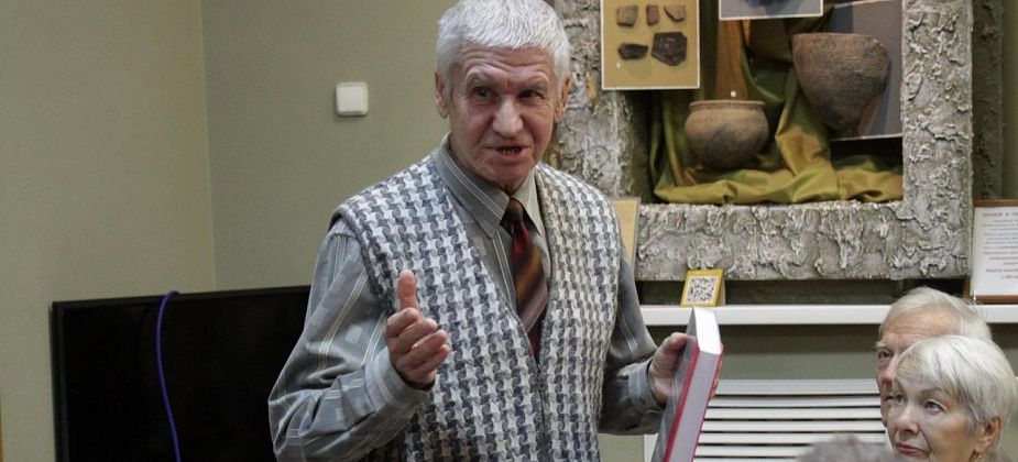 Историк-краевед Игорь Фомичев читает серовчанам лекцию «Надеждинск в 1917 году». Прямая трансляция