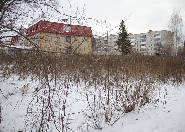 Власти Серова сдают в аренду землю на улице Победы под строительство многоквартирного дома