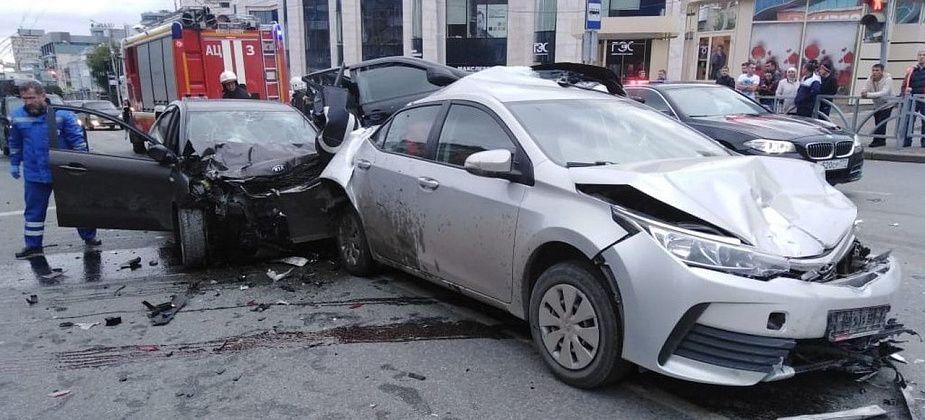 Уроженец Карпинска погиб в массовом ДТП в Екатеринбурге