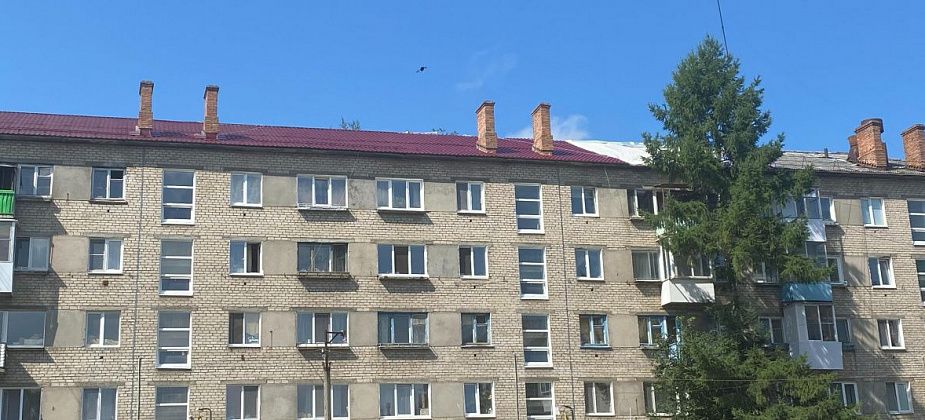 "Бежало отовсюду - ванная комната, детская, кухня". Квартиру серовчанки дважды затопило из-за ливней