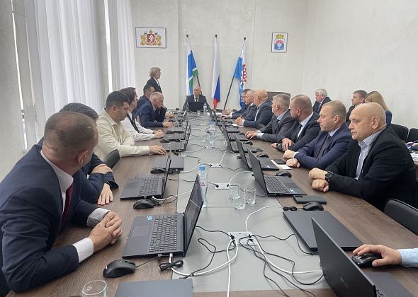 Депутаты приняли проект Устава Серова и утвердили дату публичных слушаний