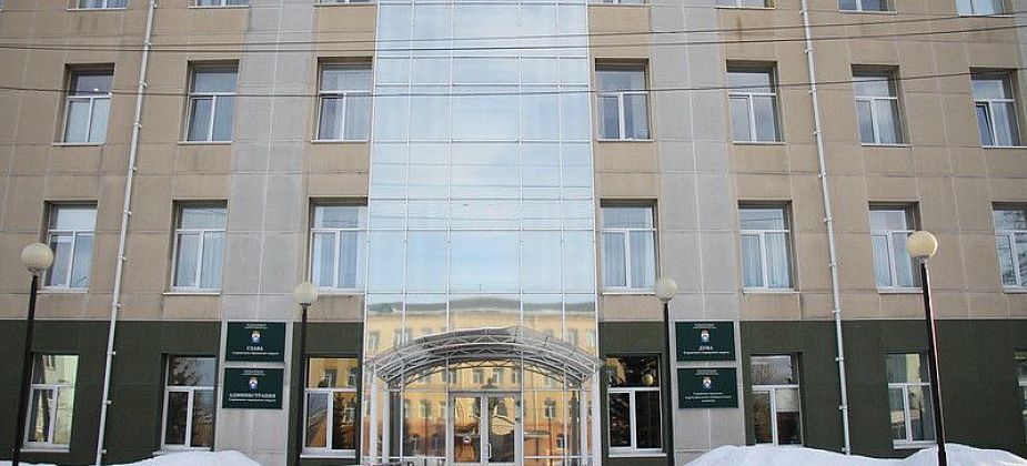 Стала известна средняя зарплата в крупных муниципальных учреждениях Серова. Сколько зарабатывают их руководители? 
