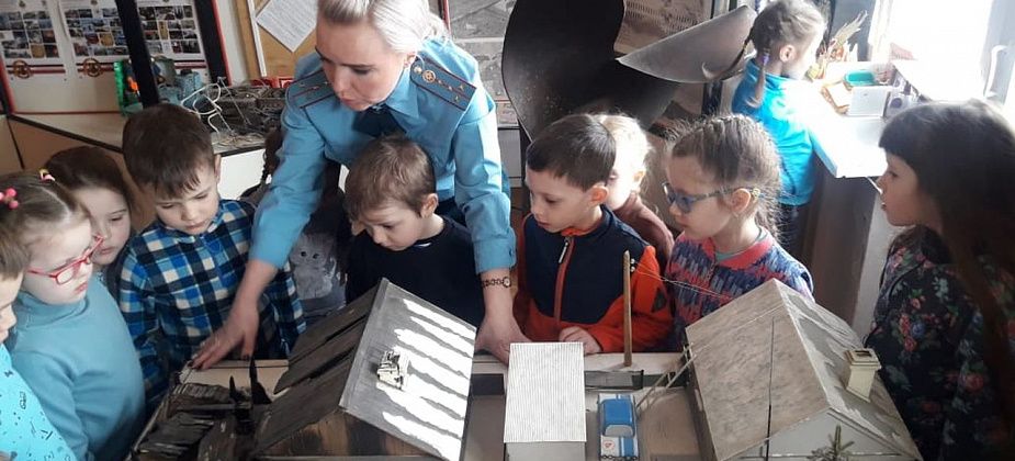 В Серове, Сосьве и Гарях проходит месячник пожарной безопасности