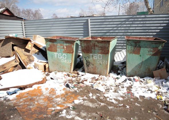 Администрация Серова закупила 650 контейнеров для мусора